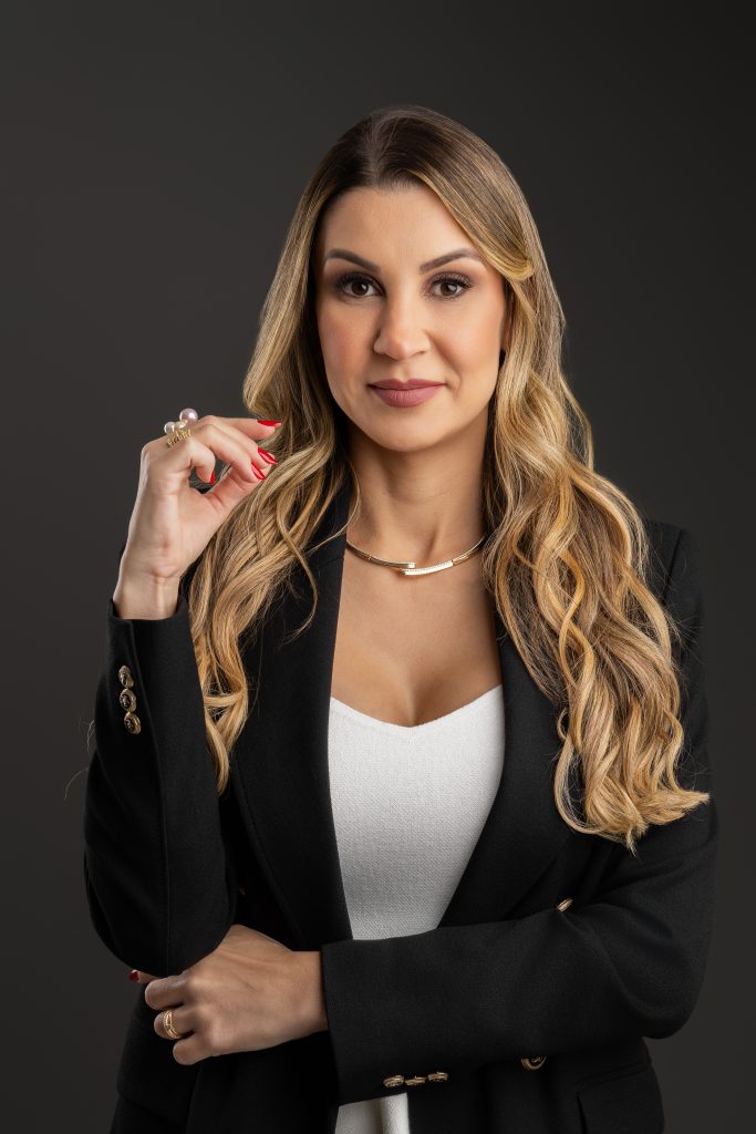 Dra. Karla Fazollo, médica nutróloga em Vitória/ES